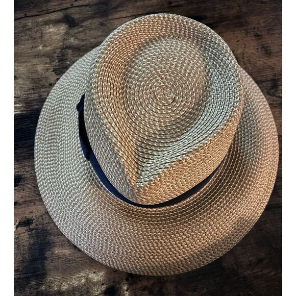 Eric Javits SQUISHEER INSTINCT Hat in Natural/ Black - Picture 7 of 9